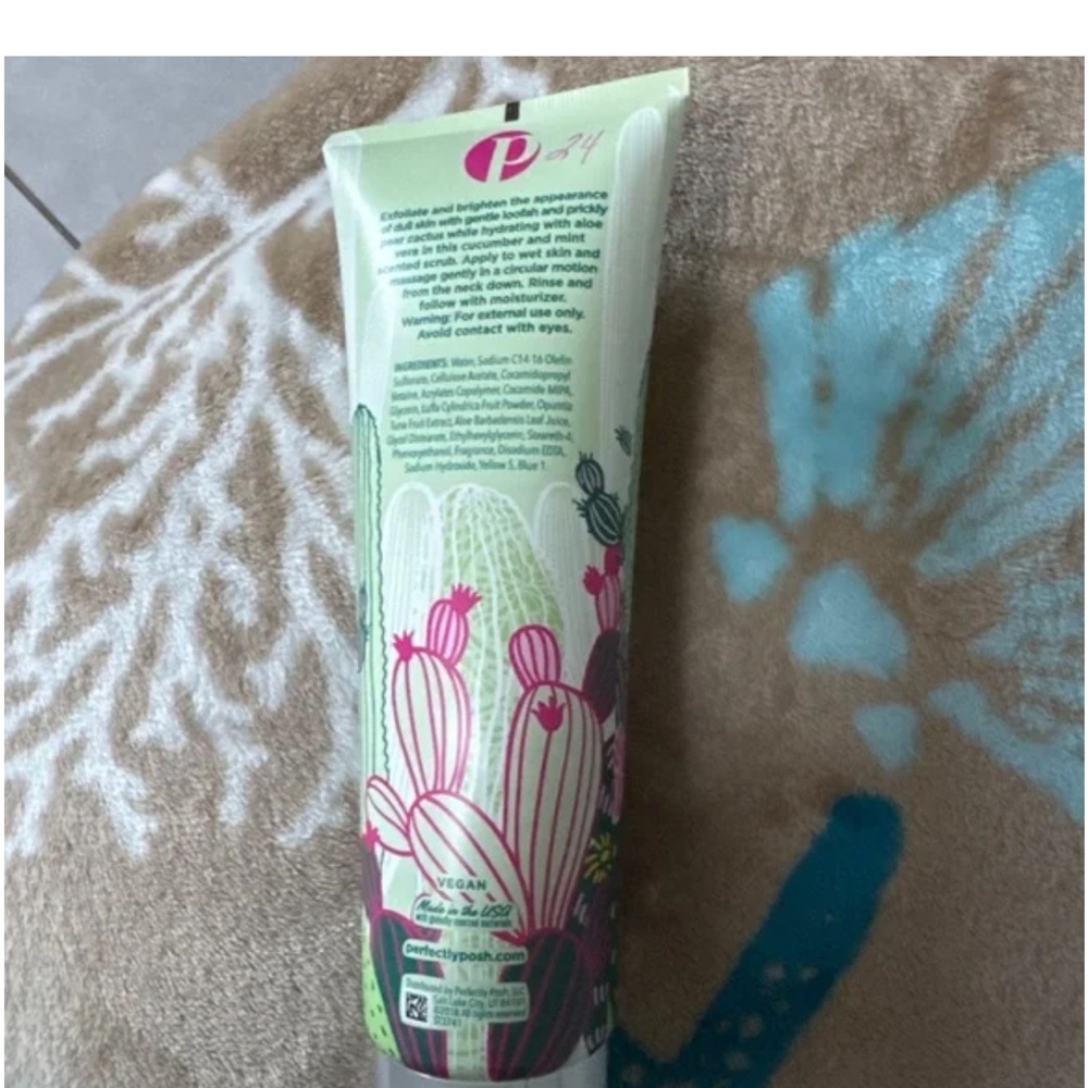 Perfectly Posh~Buff Around the Edges Prickly Pear and Aloe Body Polish~NEW - Picture 2 of 5